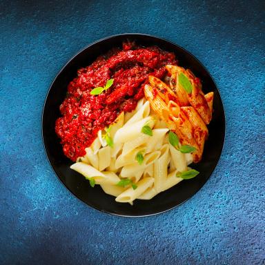 پاستا با سس گوجه فرنگی