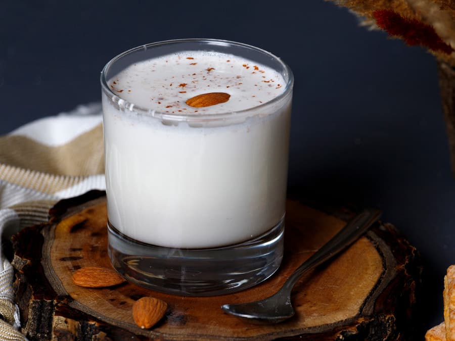 شیر بادام 