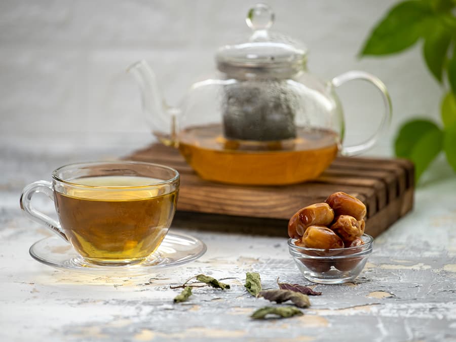 دمنوش بادرنجبویه