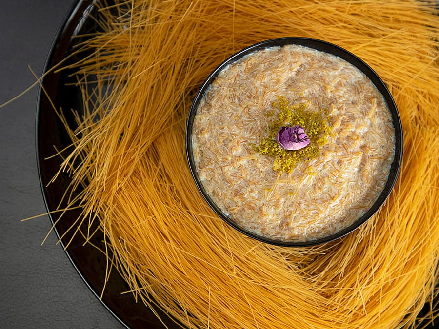 دسر شَعریه با شیر