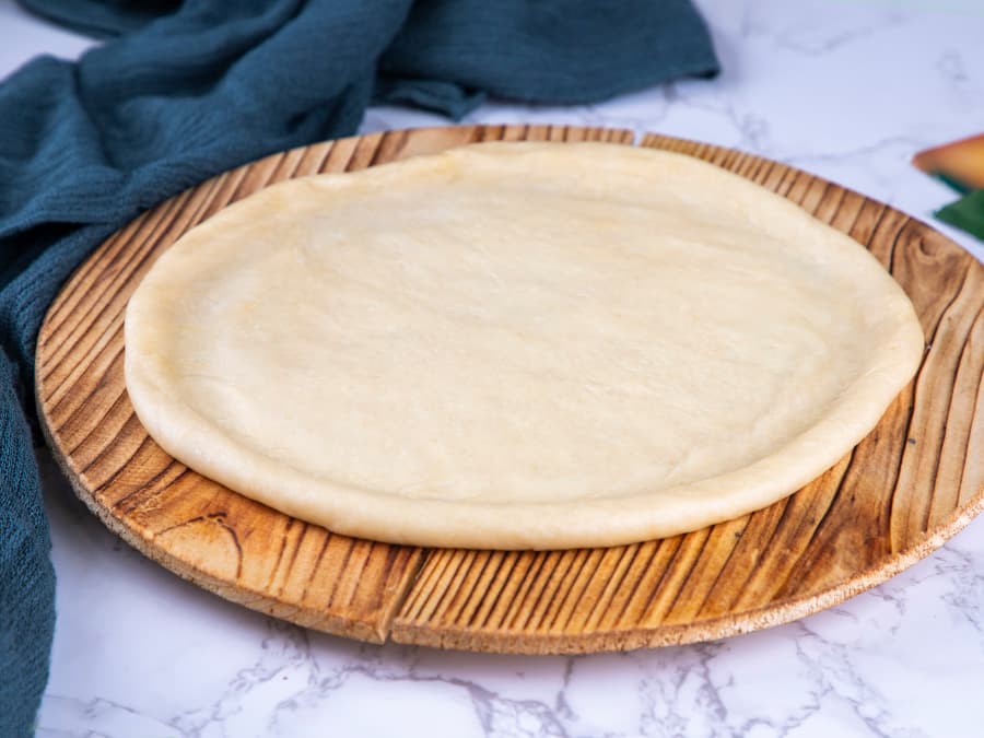 خمیر پیتزا (نازک)