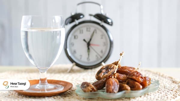چگونه در رمضان کمتر احساس گرسنگی و تشنگی کنیم