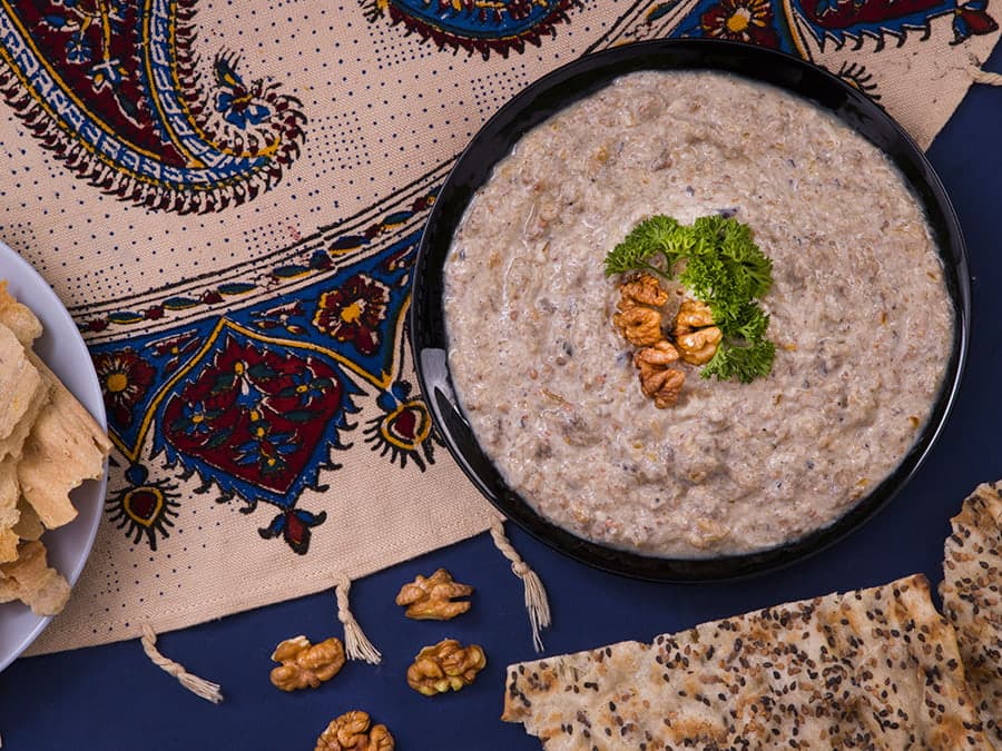 ماست و بادمجان