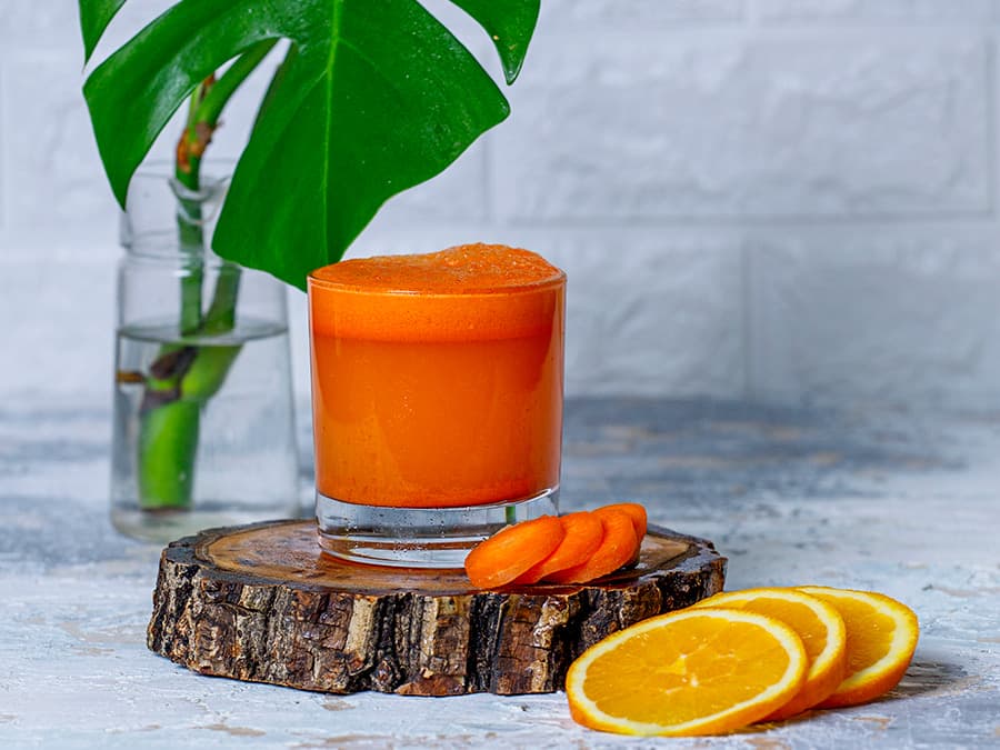 نوشیدنی هویج و پرتقال