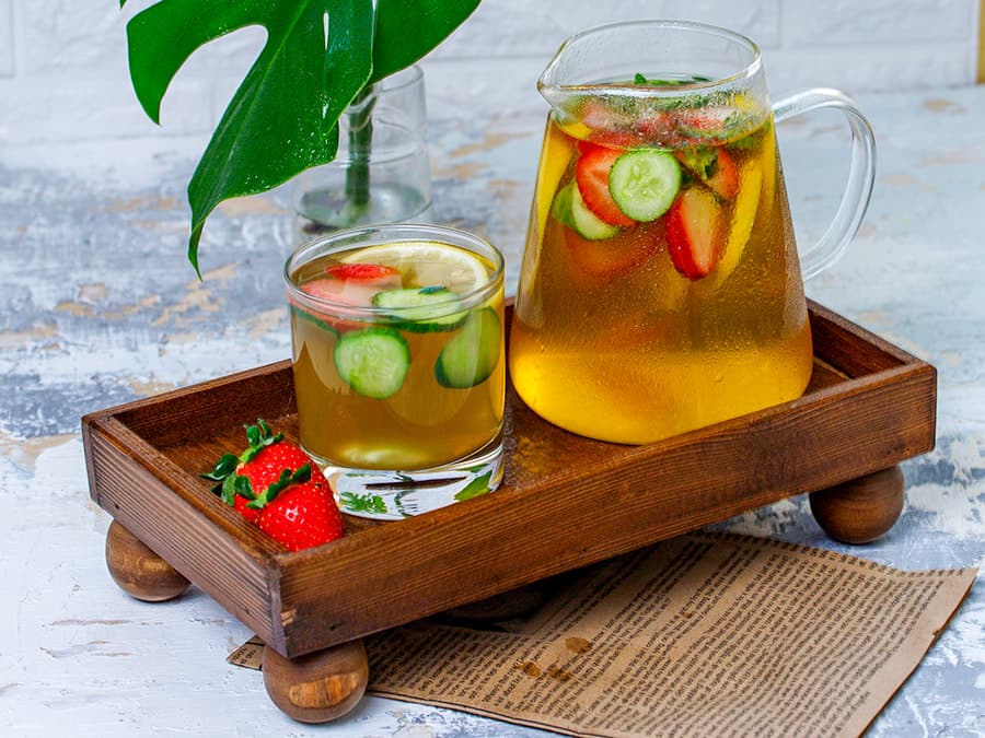 دتاکس (چای سبز، توتفرنگی، لیمو و خیار)