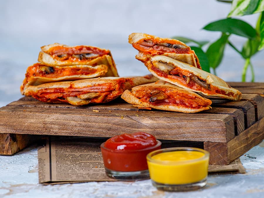 ساندویچ ژامبون و قارچ