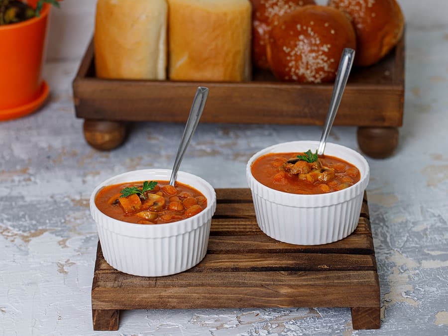 خوراک لوبیا و قارچ